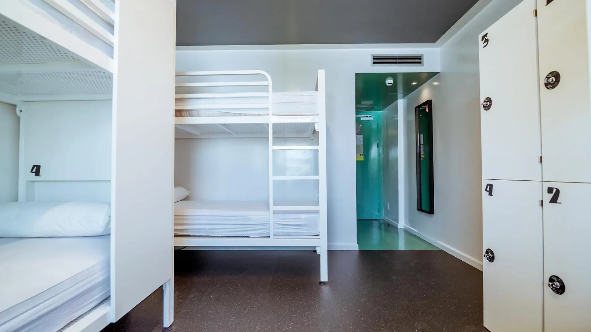 Amistat Island Hostel Ibiza - Albergue Juvenil 聖安東尼奧